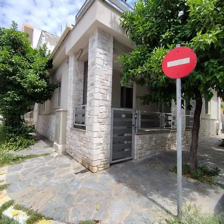 Apartment L. Byron *